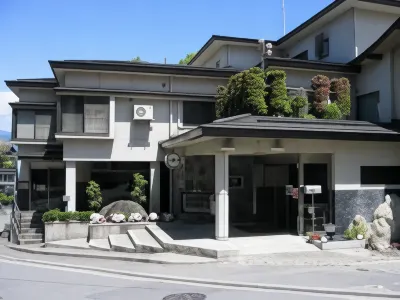 馬魯馬努尤旅館 JR飯田站附近的飯店