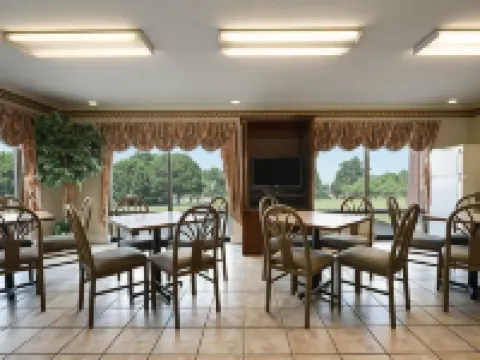 Days Inn by Wyndham Lugoff Hotels in Lugoff