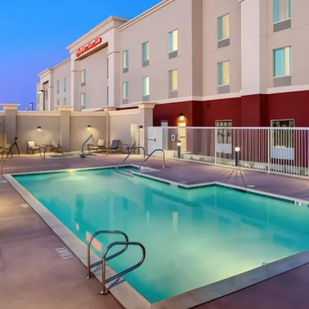 Hampton Inn & Suites Blythe Отели в г. Блайт