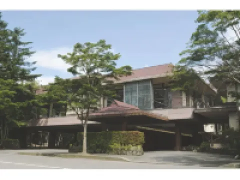 ホテルマロウド軽井沢 芭蕉記念碑周辺のホテル