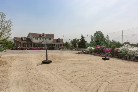 Cheorwon River Pension Отели в г. Чхорвон