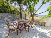 Πέτρινο Ξενοδοχεία στην πόλη Αμπράμ