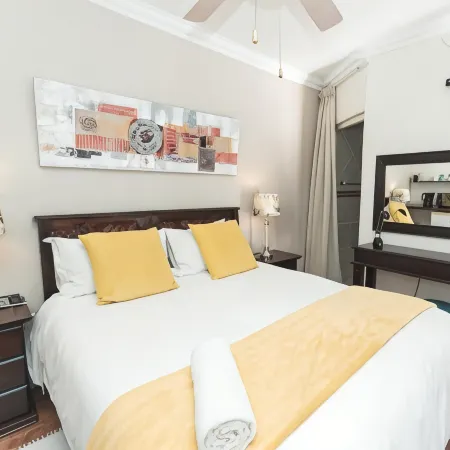 Amani Guest Lodge Отели рядом с достопримечательностью «Форт Фредерик»