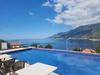Gümüş Yazar Hotel - สระว่ายน้ำแบบอินฟินิตี้
