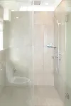 ホテル ボンド