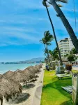 Los Picos Hotel & Suites Bucerias - Beach