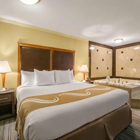 Hibiscus Inn & Suites Отели в г. Абсекон