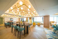 Linran Spring Holiday Hotel near The PandaVally