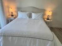 Maria’s short term rental Hotele w: Sechelt