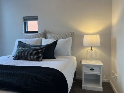 Modern apartment in central Geelong!