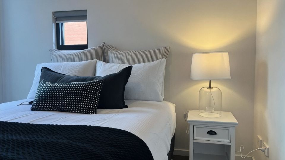 Modern apartment in central Geelong!