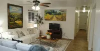 House with a King Size Bed, in Desirable Rincon Valley, close to St Helena