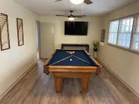 Stylish & Cozy Midtown Home away from Home