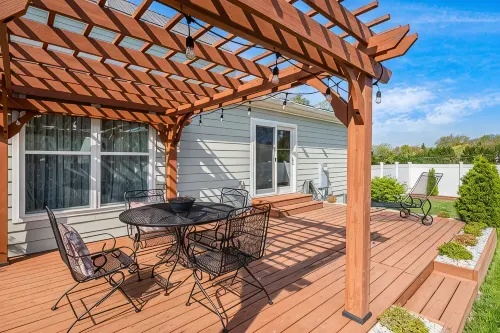 Foosball/Firepit/Fenced Yard/4 Min to Hendo/4 Beds - Kitchens