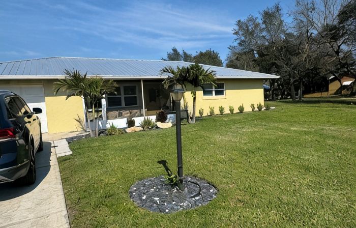 Charming 2-bedroom house with WiFi, AC in fabulous Lake Placid