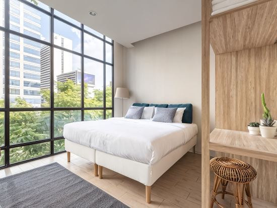 SILOM NARA HOTEL