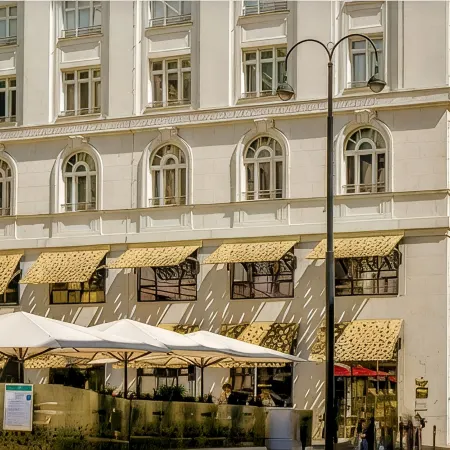 ArtApartment near Stephansplatz Stylish 2 BR AC