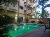 Park Inn by Radisson Serviced Apartments, Lagos VI - مسبح