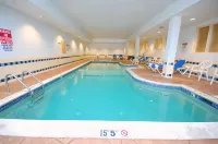 Candlewood Suites WEST SPRINGFIELD by IHG - Pool