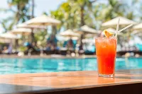 Universal’s Endless Summer Resort – Surfside Inn and Suites - Pools