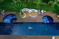 Canvas Boutique Hotel - Pools