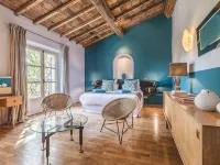 Les Petites Maisons - Hameau des Baux Hotels in Paradou