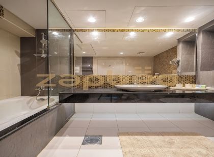 Stylish 1BR-Upper Crest Near Dubai Mall