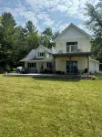 Lakefront Vacation Home - 4 stjerner