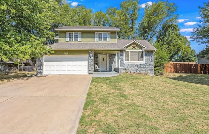 Family Retreat Close to Shopping and Town Fun! King Master Suite & Pack N Play