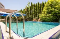 Europe Hotel - Pools