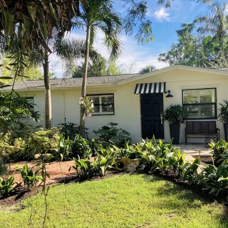 Charming Olde Naples Bungalow