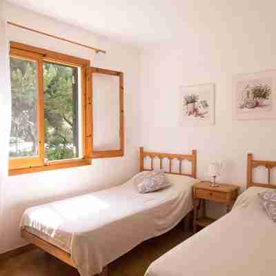 Illa Colom 65 Rooms