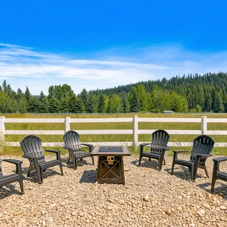 Three Primary Suites: Family and Dog Friendly