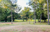 Private resort-style pool. Spacious new house 16 min to Jordan-Hare stadium.
