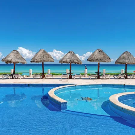 Beachfront 4BR Hotel Zone in Cancun.