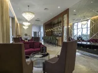Lahta Plaza - Condos