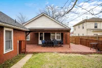 Historic Bungalow Steps to Tulsa University - Butik