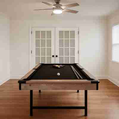 <10Mins 4Rm Downtown, Early Check-in, Pets Welcome, with Pool Table Fitness & Recreational Facilities