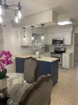 Charming and cozy 3-bedroom house, 2 full bathrooms in High Point close to HPU - Homestays