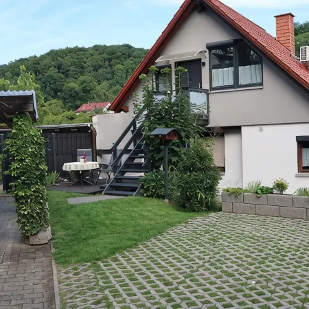 Kleine Gemütliche Dachgeschosswohnung Bino