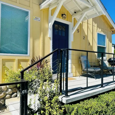 Browny's house @ heart of Downtown Sparks NV