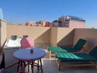Swiss Continental Hotel and Spa Отели рядом с достопримечательностью «CTM Офис»