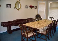 Tabor House All Season Vacation Rental LLC/Perfect for Families, Pets Welcome