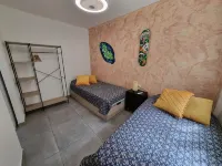 Newly renovated penthouse in the historic center of Almeria. - 3-Star