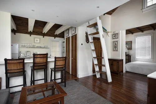 Historic Old Town  Key West Cigarmaker's Cottage - Cigar House, Sleeps 4 - Bungalow