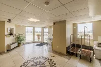 Beach is Just a Few Feet Away - Apartments