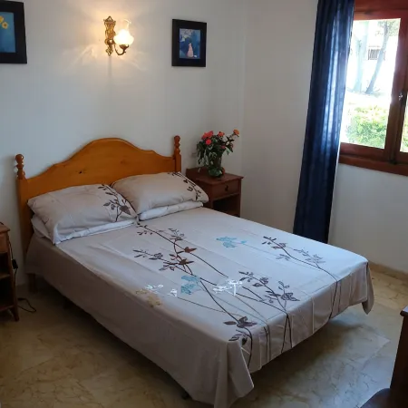 Private Pool, terrace vineyard views, BBQ, Table Tennis, 5 min car Beach/Town