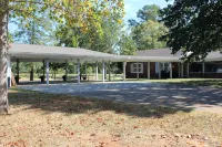 Farmhouse on Beautiful Bison Farm