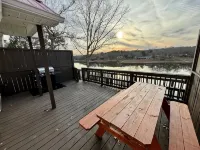 Lakefront Villa 3 / Dock Access - 3-Star