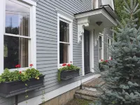 Stowe Village Home- Main Street at it's best! - Jacuzzi